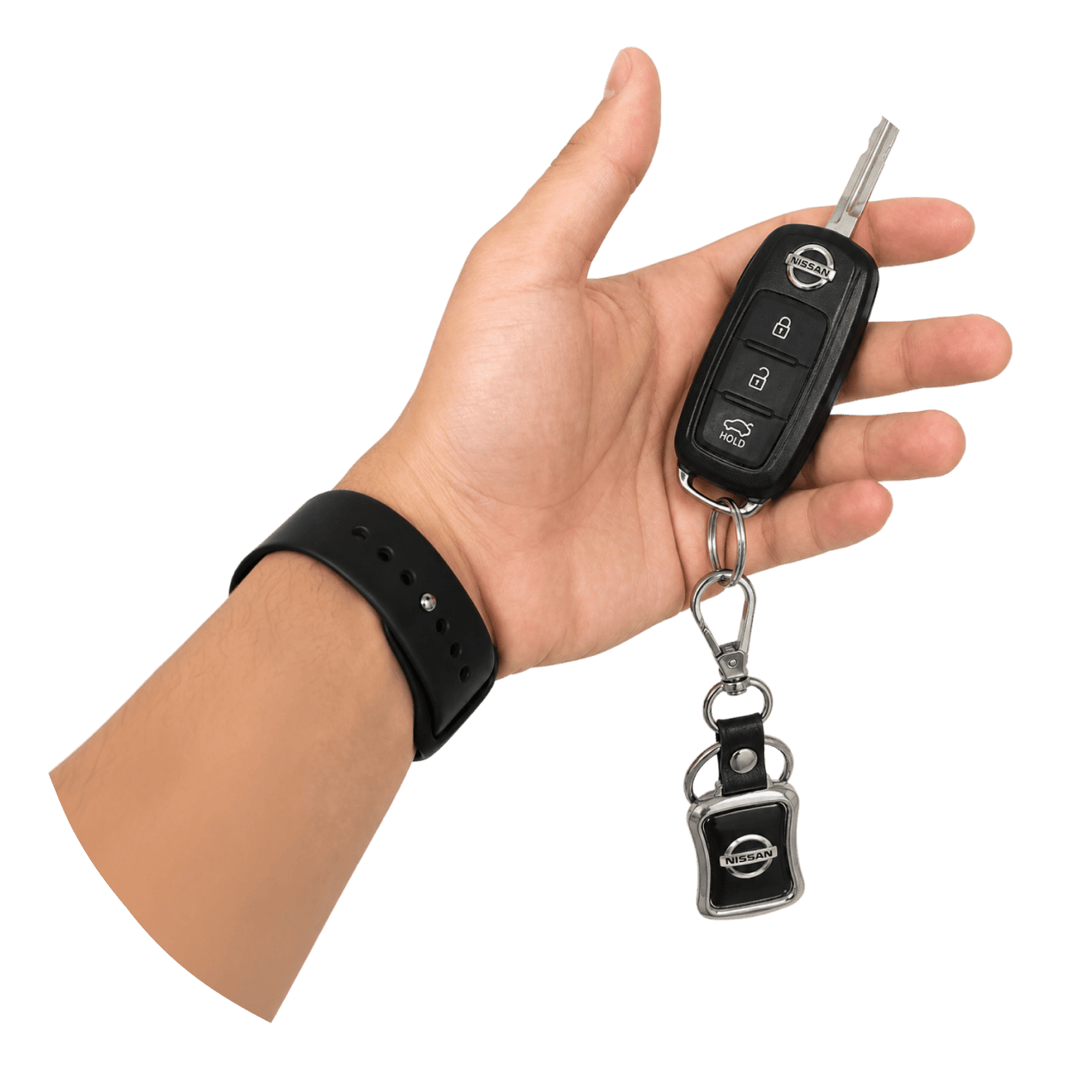 Chave de um Nissan novo na mão do cliente